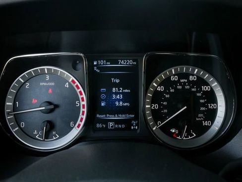 Used 2018 Nissan Titan PRO-4X w/ Pro-4x Convenience Package image 51