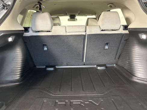 Used 2025 Honda HR-V LX image 22