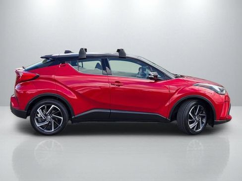 Used 2022 Toyota C-HR Limited FWD image 3