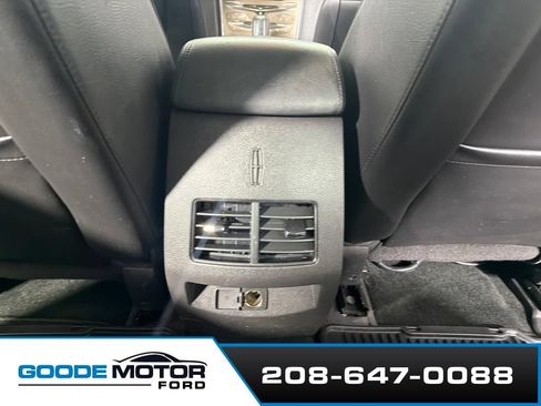 Used 2013 Lincoln MKX AWD image 20