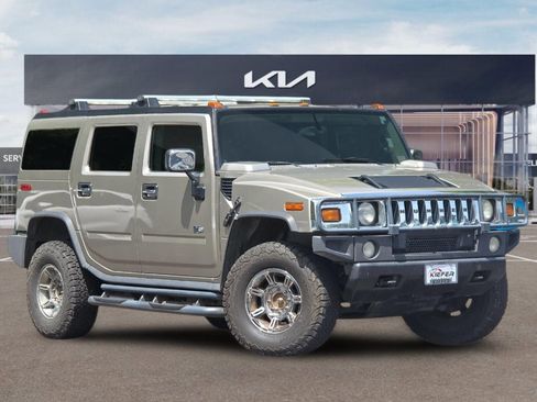 Used 2003 HUMMER H2 w/ Preferred Equipment Group AWD/4WD image 2