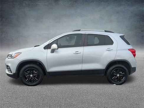 Certified 2019 Chevrolet Trax LT w/ LT Convenience Package image 6