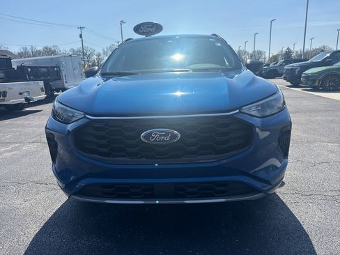 Used 2023 Ford Escape ST-Line w/ Tech Pack #1 FWD image 3
