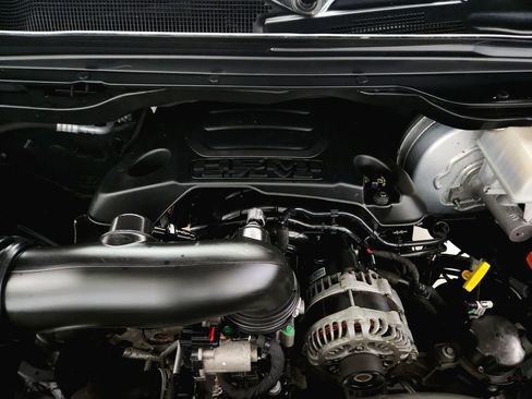 Used 2020 RAM 1500 Laramie AWD/4WD image 42