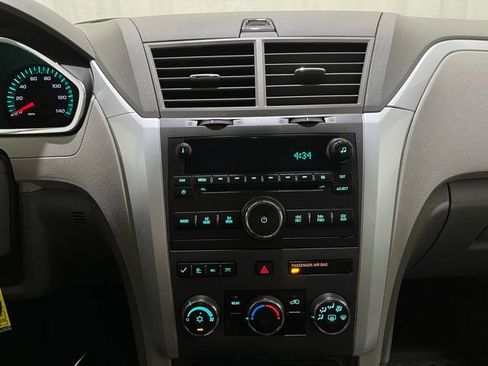 Used 2010 Chevrolet Traverse LT w/ LPO, 'HIT The Road' Package image 16