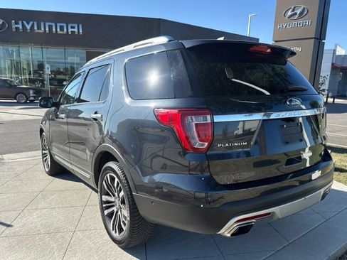 Used 2017 Ford Explorer Platinum AWD/4WD image 6
