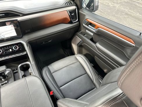 Used 2023 GMC Sierra 1500 Denali w/ Denali Reserve Package image 17