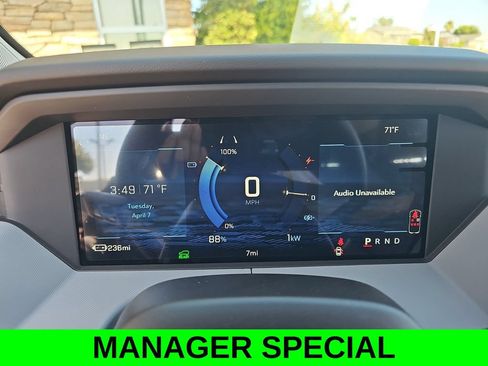 New 2027 Chevrolet Bolt LT w/ Comfort Package FWD image 18