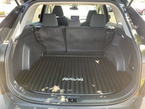 Used 2023 Toyota RAV4 LE image 34