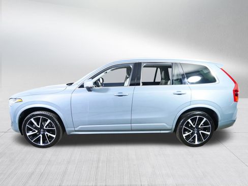 Used 2020 Volvo XC90 T6 Momentum image 4