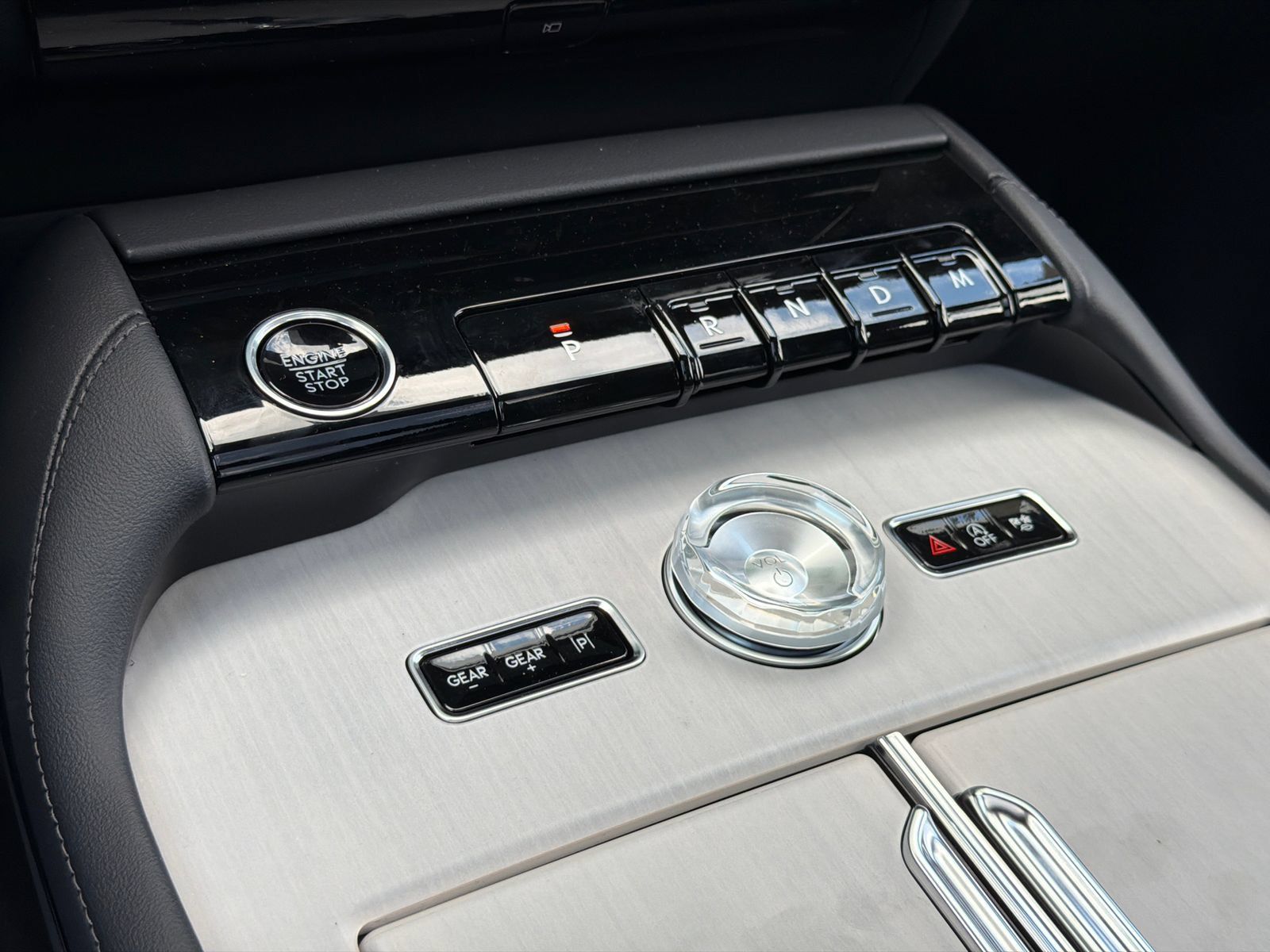 New 2026 Lincoln Navigator Reserve w/ Jet Appearance Package AWD/4WD image 31
