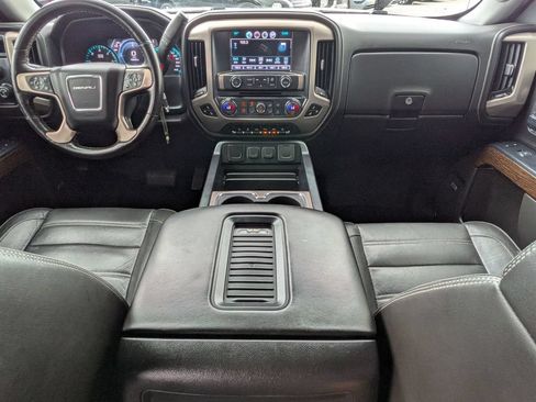 Used 2018 GMC Sierra 1500 Denali AWD/4WD image 17