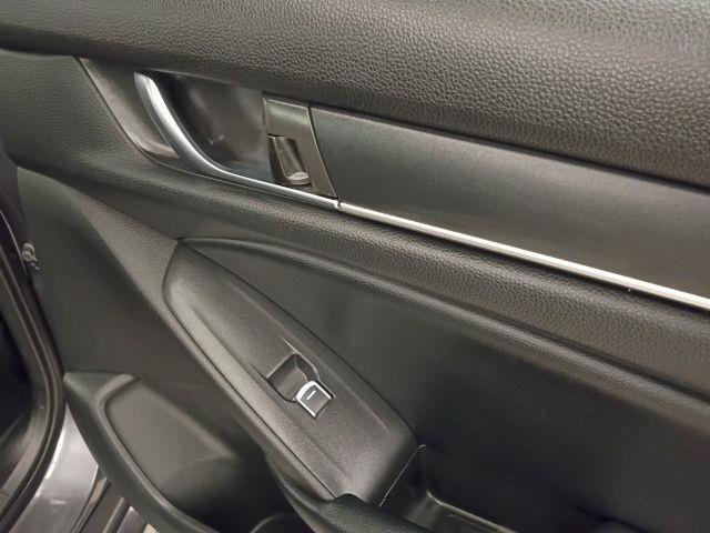 Used 2018 Honda Accord LX image 23