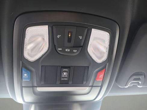 New 2026 RAM 2500 Tradesman AWD/4WD image 22