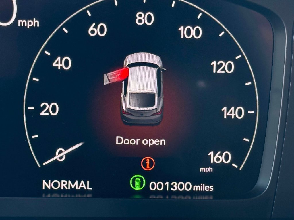 Certified 2025 Acura Integra FWD image 18