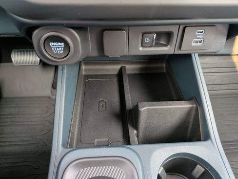 Certified 2024 Ford Maverick Lariat w/ Black Appearance Package FWD image 21