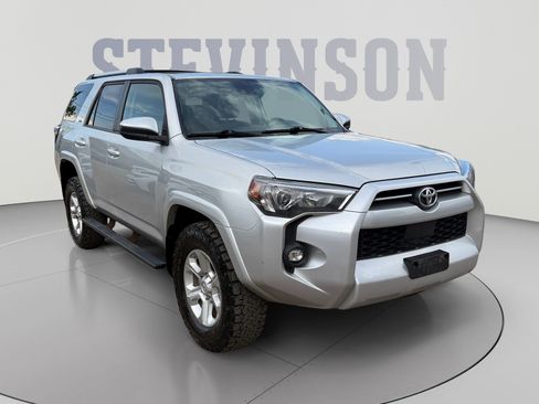 Used 2021 Toyota 4Runner SR5 AWD/4WD image 7