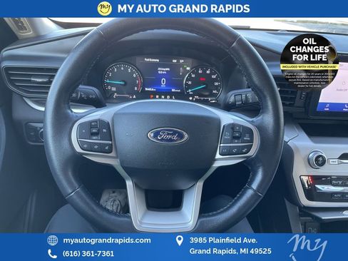 Used 2022 Ford Explorer XLT w/ Class IV Trailer Tow Package image 18