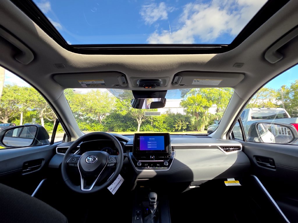 New 2026 Toyota Corolla Cross LE FWD image 4