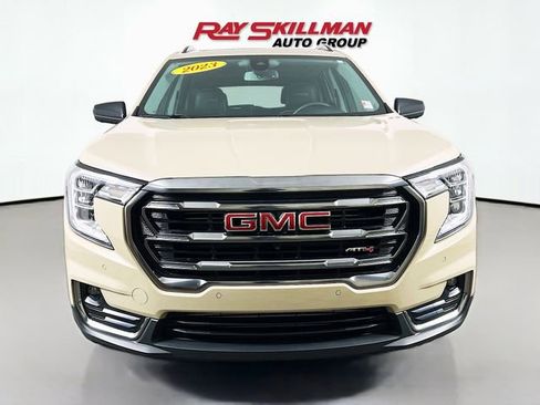 Used 2023 GMC Terrain AT4 w/ Infotainment Package II AWD/4WD image 2
