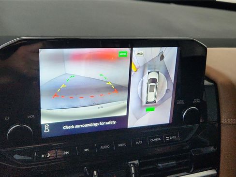 Used 2023 Nissan Pathfinder Platinum w/ Cargo Package FWD image 31