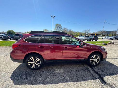 Used 2019 Subaru Outback 2.5i Limited AWD/4WD image 6