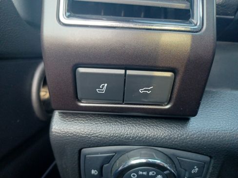 Used 2021 Ford Expedition Limited AWD/4WD image 23