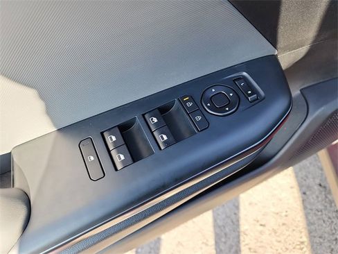 New 2025 Kia K4 LXS image 10