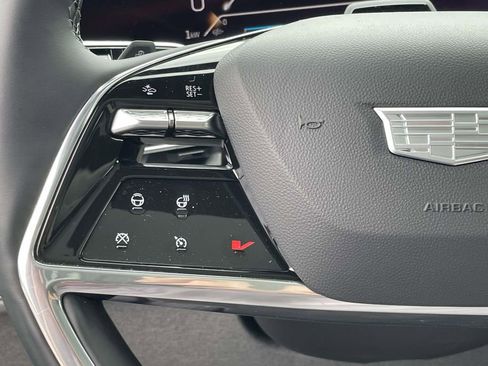 New 2025 Cadillac Escalade IQ Luxury 1 w/ Smart Trailering package image 24