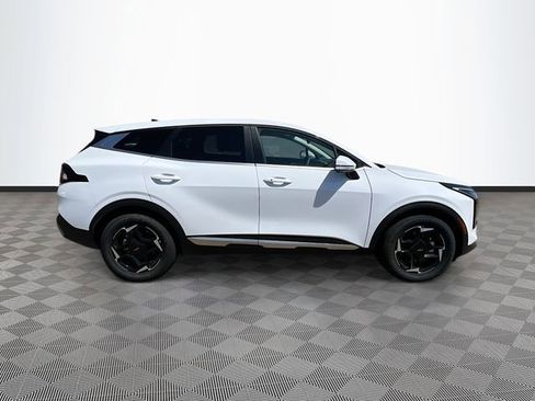 New 2026 Kia Sportage EX image 8