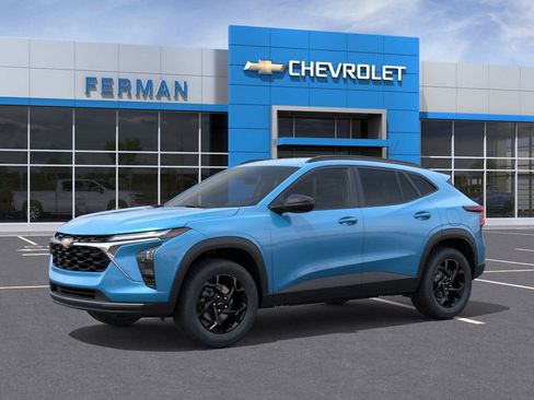 New 2026 Chevrolet Trax LT w/ Driver Confidence Package image 2