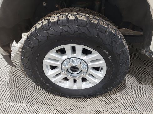 Used 2019 Ford F250 XLT w/ Camper Package AWD/4WD image 6