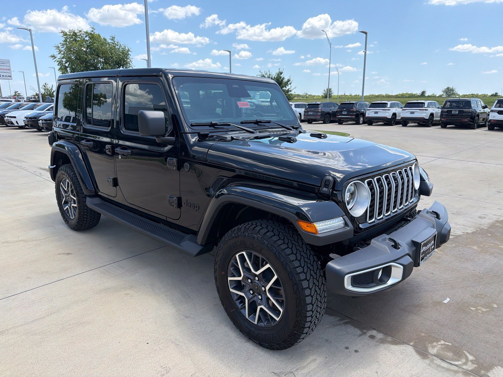 New 2026 Jeep Wrangler Unlimited Sahara AWD/4WD image 7