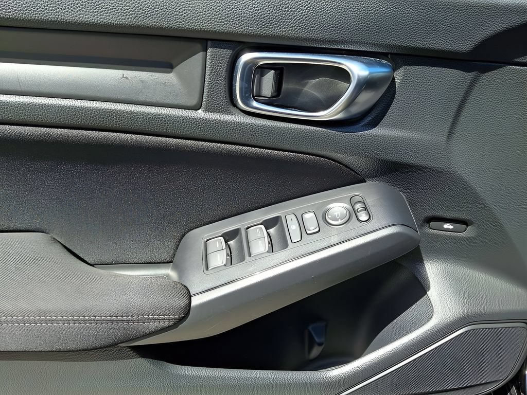 Used 2025 Honda Civic LX image 43