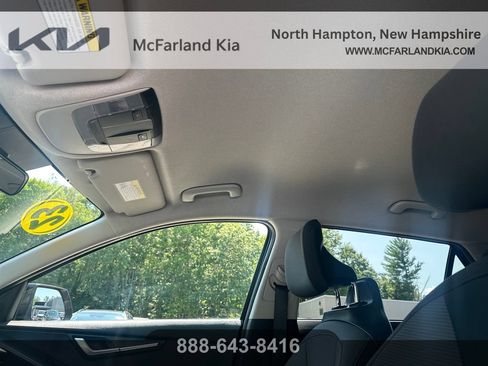 Used 2023 Kia Niro LX FWD image 26
