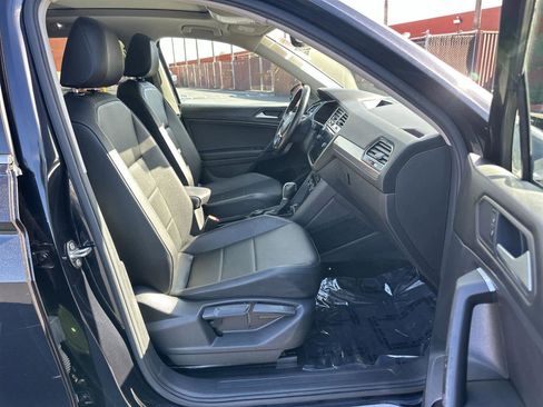Used 2019 Volkswagen Tiguan SEL image 14