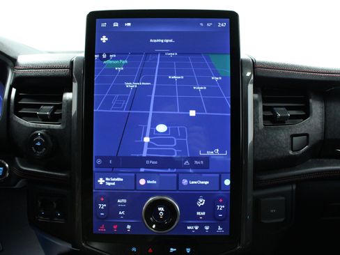 Used 2024 Ford Expedition Limited image 23