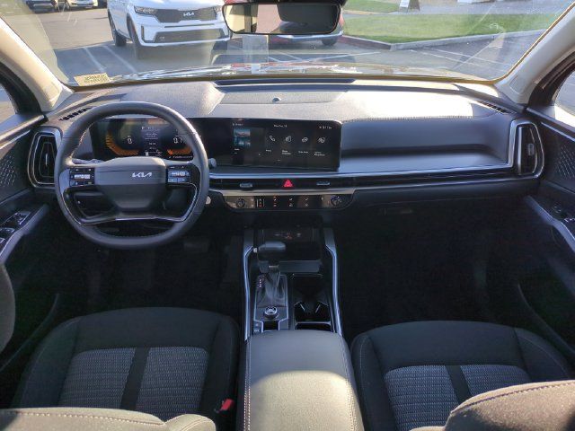 Used 2026 Kia Sorento LX FWD image 26