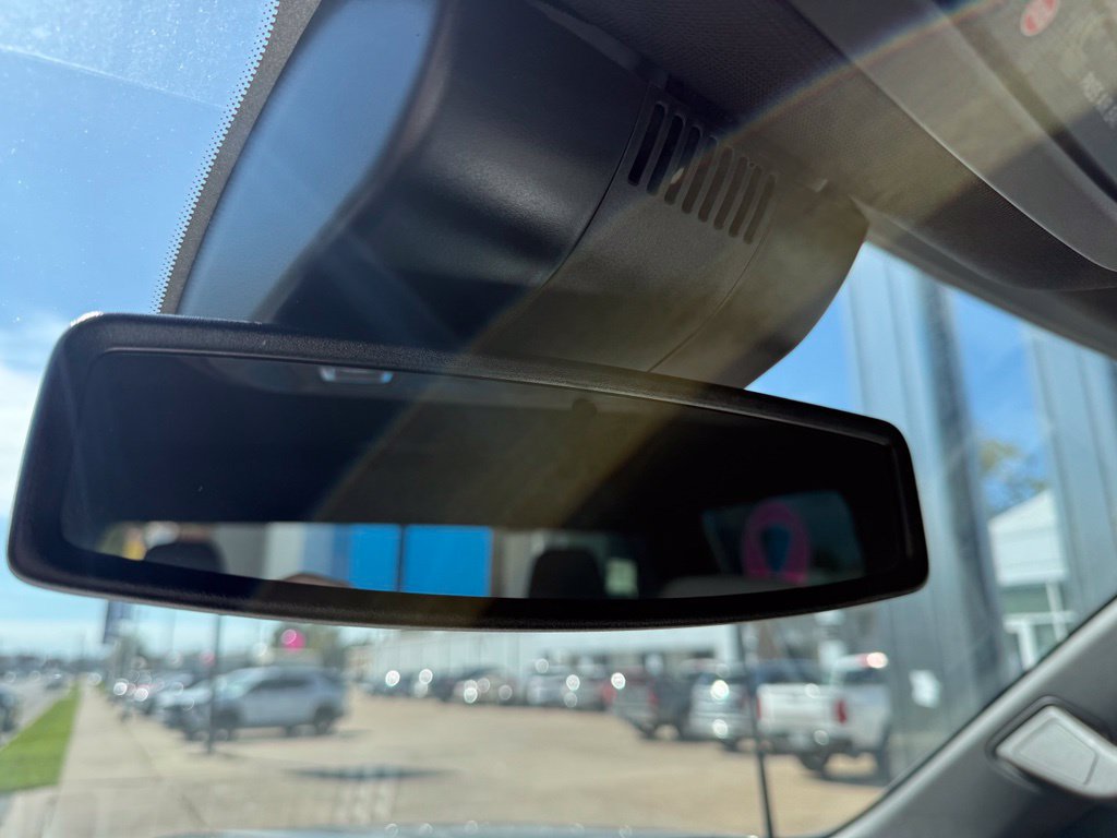 Used 2025 GMC Sierra 3500 SLE w/ Preferred Package RWD image 13