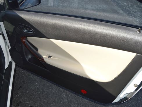 Used 2006 Pontiac G6 GT w/ Premium Value Package image 18