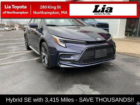 Used 2026 Toyota Corolla SE w/ SE Premium Package image 1
