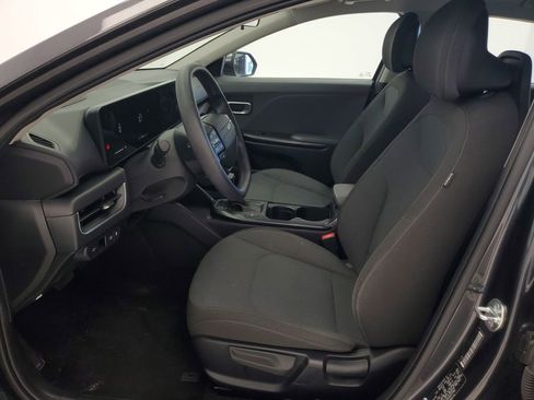 Used 2025 Kia K4 FWD image 12