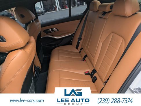 Used 2021 BMW 330i Sedan w/ M Sport Package RWD image 9