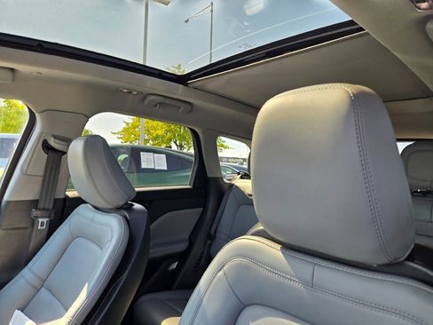 Certified 2022 Lincoln Corsair AWD w/ Premium Package image 24