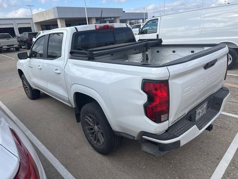 Used 2024 Chevrolet Colorado LT w/ LT Convenience Package II image 2