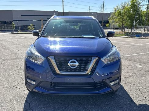 Used 2019 Nissan Kicks SR w/ SR Premium Package FWD image 31