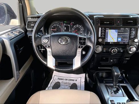 Used 2022 Toyota 4Runner SR5 Premium w/ Moonroof Package AWD/4WD image 6