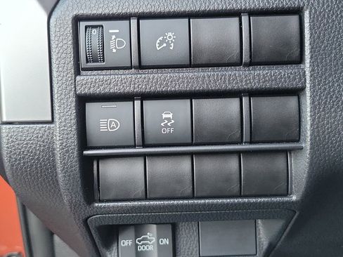 Used 2025 Toyota Tacoma TRD Sport AWD/4WD image 13