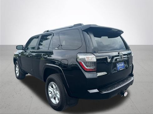 Used 2023 Toyota 4Runner SR5 Premium w/ Moonroof Package AWD/4WD image 10