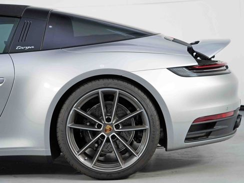 Used 2024 Porsche 911 Targa 4 w/ Premium Package image 51